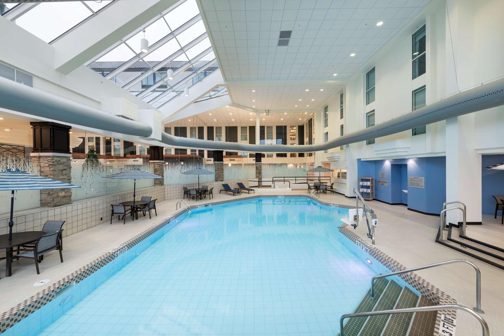 Doubletree By Hilton Madison East Hotel Buitenkant foto